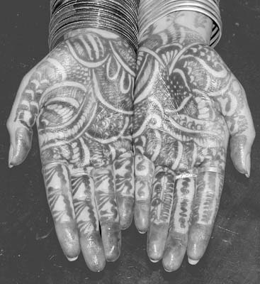 Natural henna, a reddish-brown dye, is obtained from the leaves of the henna plant, a flowering shrub that grows in Africa, Southern Asia and northern Australia.