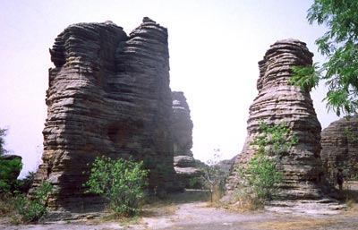 One of the neatest things about our experience in Burkina Faso’s 1.8-billion-year-old Les dômes du Fabédougon geological formations is that we had it to ourselves, hearing only the wind.