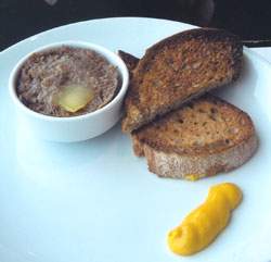 My potted beef plate in the Tate’s café, the whole $14 worth. They were generous with the mustard (lower right)! Photos: Kinser