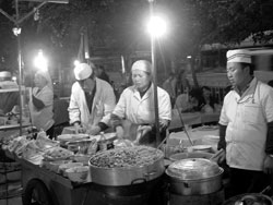 Open-air food bazaars are everywhere in Ürümqi in the evening.