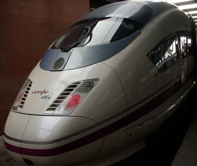 The Spanish Railroads’ new Siemens Valero E S-103 trains race between Madrid and Barcelona at up to 186 mph.