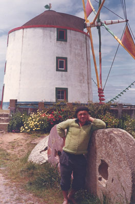 Manuel in front of his house near Peniche, Portugal, in 2004. 