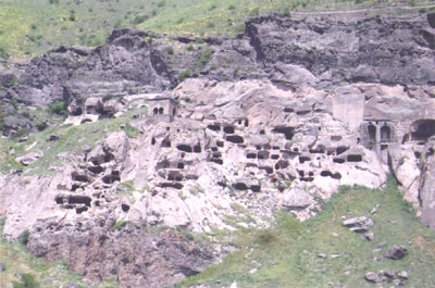 The cave city of Vardzia in Georgia. Photos: Skurdenis