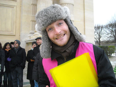 Augustin all bundled up for a cold walk on the Right Bank. Photo courtesy of Alexandre Gourevitch, Discover Walks