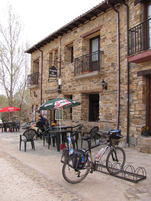 Albergue with bicycle parking.