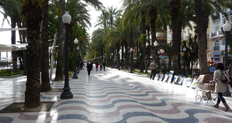 Alicante’ s Explanada de España is easily recognizable by its wavy mosaic pavement.