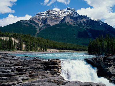 Athabasca Falls in Jasper National Park, Alberta, western Canada.