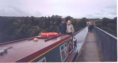 Ted and Carol Mullett on the narrow boat Great Crested Grebe. 