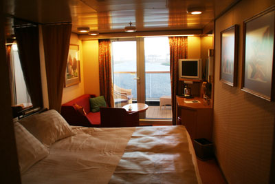 Situated on the stern of the Noordam, the Toulmins’ cabin had a balcony and a 180-degree view of the wake and horizon. 