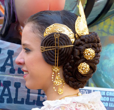 Traditional hair arrangement for Las Fallas.