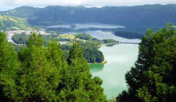 View of the twin Green and Blue lakes, the Lagoa Sete Cidades, on the island of São Miguel.