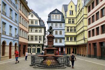 Frankfurt’s “new” Old Town, called the DomRomer Quarter, is a reconstruction of the half-timbered historic district destroyed during World War II. Photo by Rosie Leutzinger