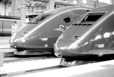 Between Cologne and Paris, multivoltage Thalys trains cut travel time over Belgium’s 186-mph line. Photos: Brunhouse