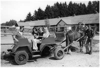 Horse-cart ride at Dudutki.