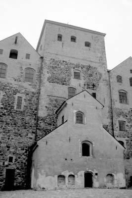 Turku Castle unsuccessfully defended Turku when Russian invaders from Novgorod destroyed Turku in 1318. It is now the most popular museum in Finland. Photo: Brunhouse