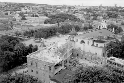 View of the Royal Palace construction from the Upper Castle tower on Gedimino Hill in Vilnius; the Cathedral is to the right. Photos: Skurdenis