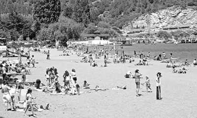 The beach at San Martín de los Andes welcomes locals and visitors.