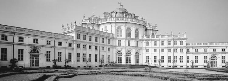 The Stupinigi Hunting Lodge, an imposing example of rococo design, boasts more than 150 exquisitely decorated rooms. Photo courtesy of Torino Turismo