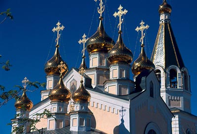 Golden onion domes in Yakutsk.