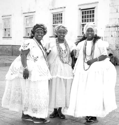Three Bahian ladies in distinctive dress — Pelourinho.