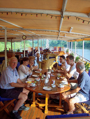 Topside open-air dining is a joy for passengers aboard the R.V. River Kwai. Photo: Keck