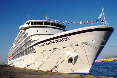 The “Seven Seas Navigator” at the pier in Piraeus, Greece. Photos: Toulmin