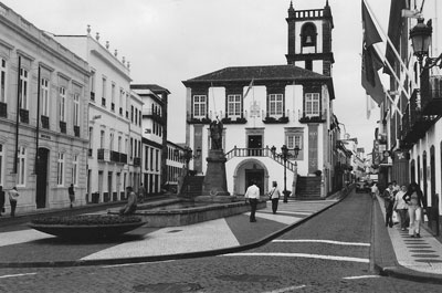 Ponta Delgada’s town hall. Photos: Steltzer
