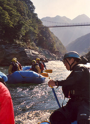 Our raft guide, Fujii Yusuke, led us safely down the Yoshino River in Oboke Gorge.