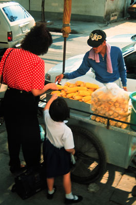 Street food is popular throughout Bangkok. Photo: Brunhouse