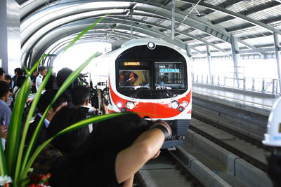 Siemens turned over Airport Link trains to the State Railway of Thailand at a ceremony in Bangkok“s Makkasan Station in late 2008. Photo courtesy of Siemens