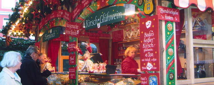 A stand selling Glühwein in Munich’s Christmas market on the Marienplatz.