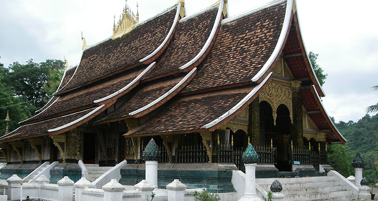 Wat Xieng Thong, a Buddhist temple dating back to 1560.