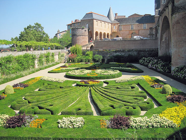 Albi’s Palais de la Berbie is surrounded by beautiful sculpted gardens and houses the Toulouse-Lautrec Museum.