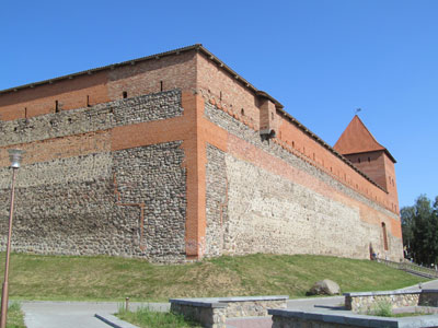 Exterior walls of Lida Castle.
