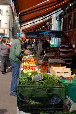 Both the streetside markets and the massive indoor markets in Dijon were filled with produce.