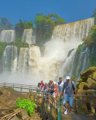 Viewing Iguaçu Falls from the Argentina side. Photos by Randy Keck