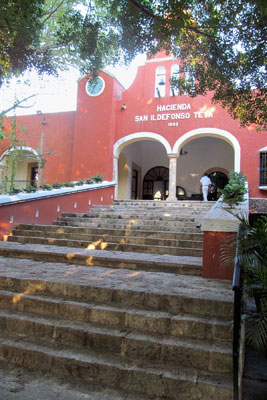 Hacienda San Ildefonso Teya. Photo by Julie Skurdenis