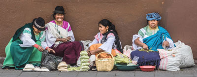 Street vendors at Ibarra’s train station.