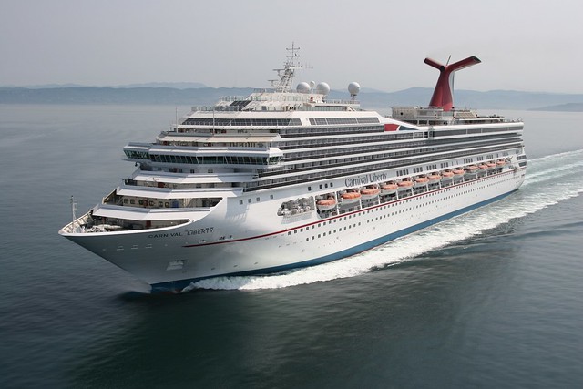 Solos and assigned-seating dining on ships