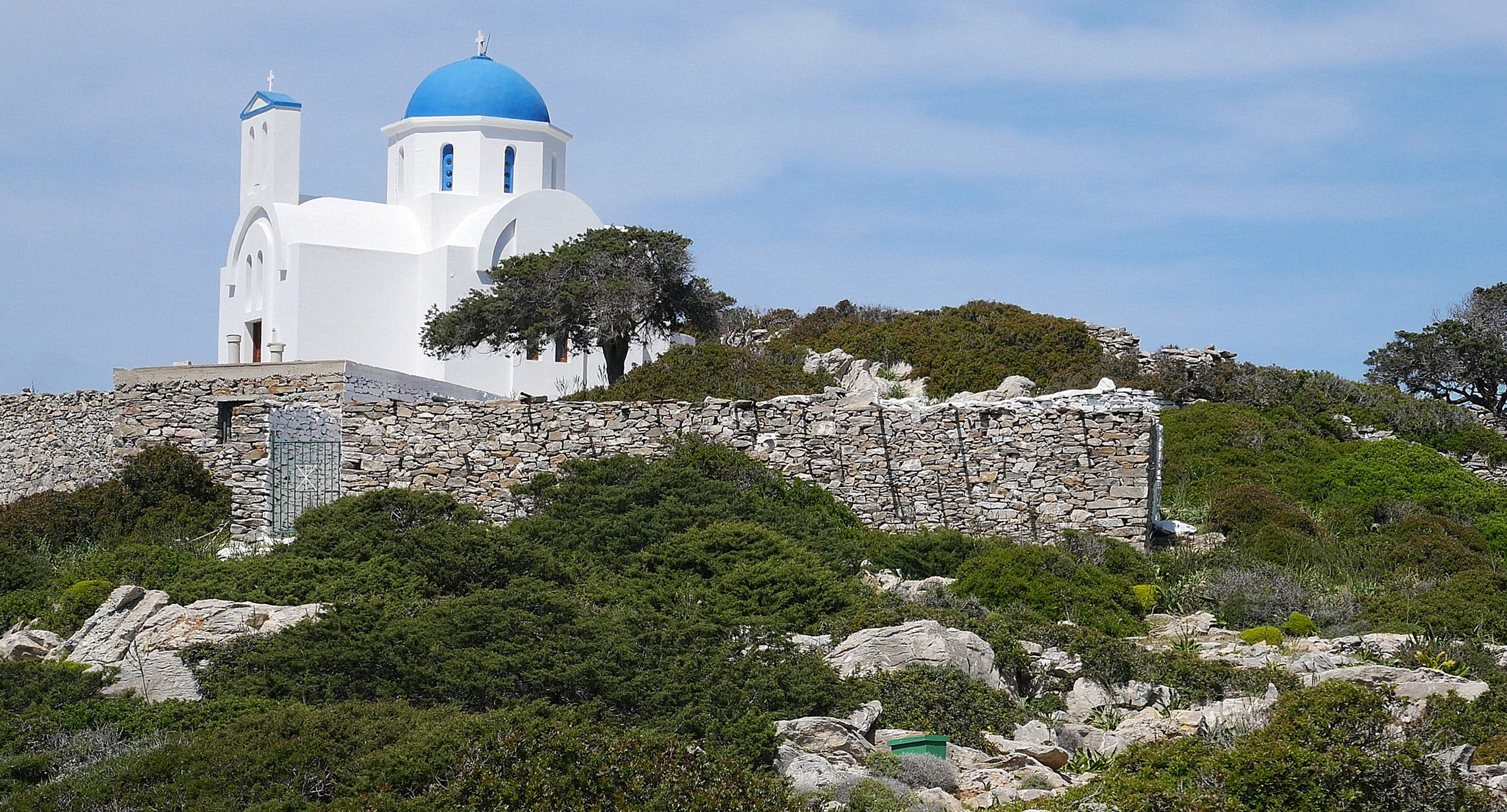 Walking the ‘blue paths’ of Greece’s Cyclades