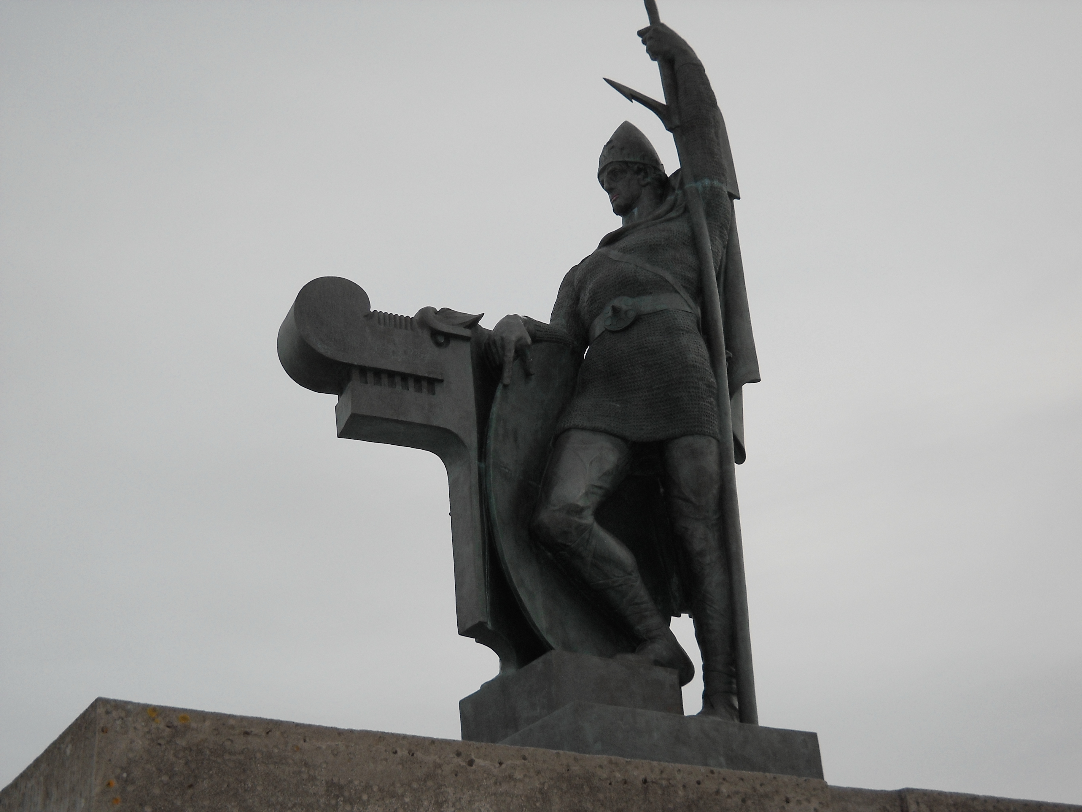 Statue of Ingolfur Arnarson (Reykjavik, Iceland)