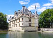 After several years of being covered in scaffolding, the Chateau d’Azay-le-Rideau has returned to its romantic glory. Photo by Rick Steves