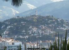 El Panecillo and La Virgen de Quito. Photos by Stephen O. Addison, Jr.