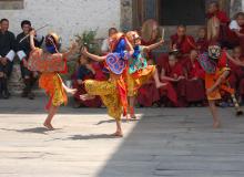 Child monks learning to dance at Kuenga Rabten, the winter palace of Bhutan’s second king, south of Trongsa. Photo: Bernstein