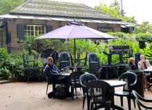 The Embankment Café is a casual place to take a break in London. Photos by Yvonne Michie Horn