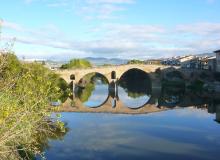 The stunning, 11th-century Romanesque bridge at Puente la Reina. Photo by G. Fairley