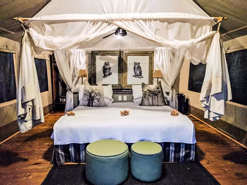 Anderson_834 tent interior rgb.jpg