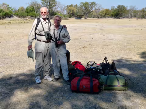 Beuret_Waiting_room_at_Okovanga_Delta_Airport2.jpg