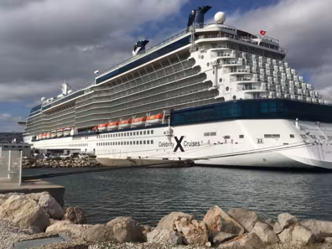 CVH_Celebrity_Eclipse_rgb.jpg