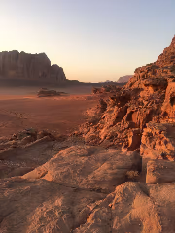 Is_Jordan_-_Wadi_Rum.jpg